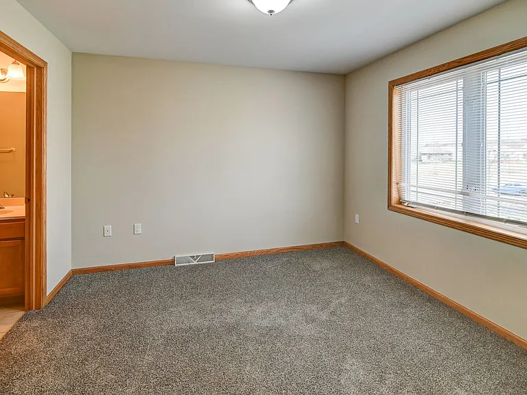 6711 Fairhaven Rd — Photo 14