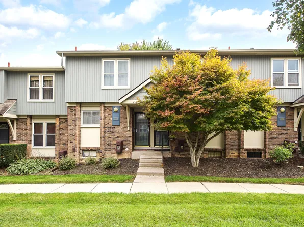 320 Hartman Ln, Saline, MI 48176