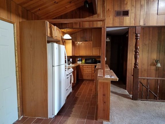 5th image of 24381 Horst Dr