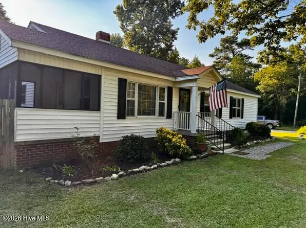 225 Grady Road, Clinton, NC 28328