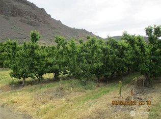 963 State Route 28, Rock Island, WA 98850