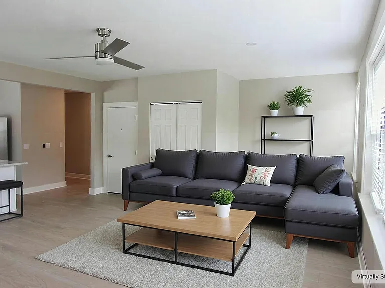 1119 S Braddock Ave — Photo 9