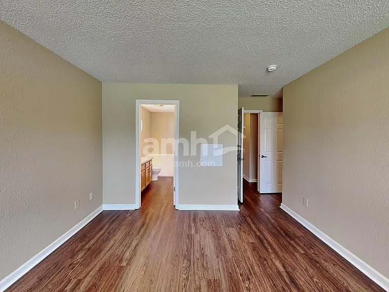8316 Crosser Dr — Photo 6