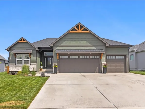 31712 W 164th Ter, Gardner, KS 66030