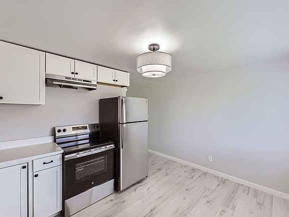 3rd image of 15027 179th Ave SE #6