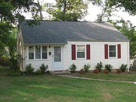 7511 Fisher Dr — Photo 1