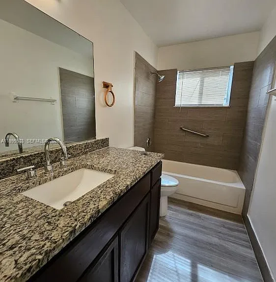 209 SW 9th St #209 — Photo 9