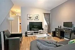 104 Leslie St E #MAIN FL — Photo 10