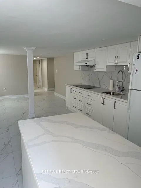 38 Cliffside Dr #BASEMENT