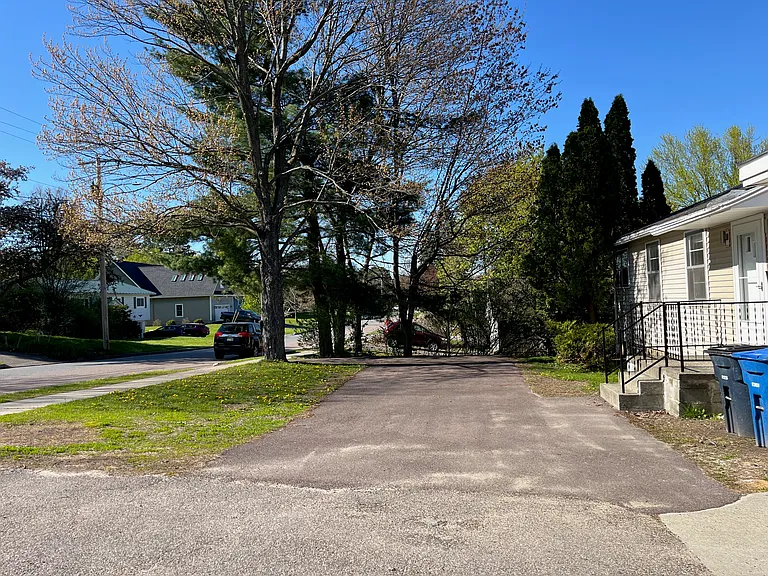 3 car driveway for parking
