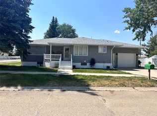 410 3rd St W, Chester, MT 59522