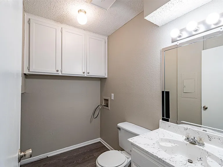 806 Treadwell Ct #806B — Photo 11