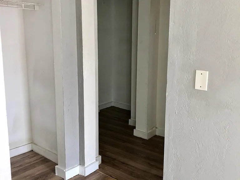 107 Washington St #5 — Photo 16