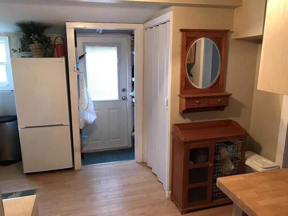 2nd image of 1022 Minnesota Ave