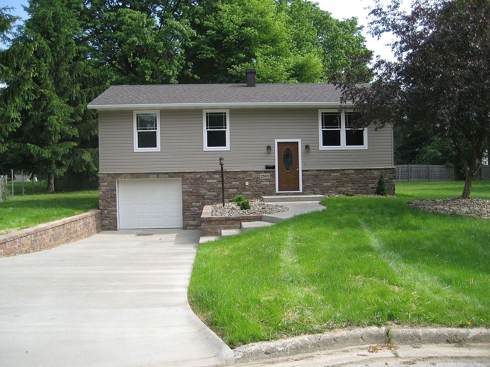 1st image of 2593 Cherry Blossom Cir