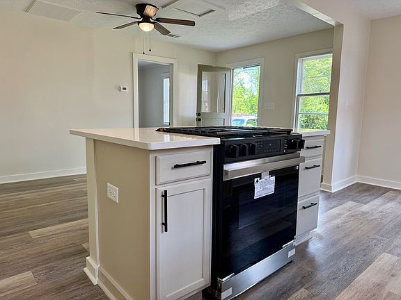 5th image of 5630 Lorenzo Rd