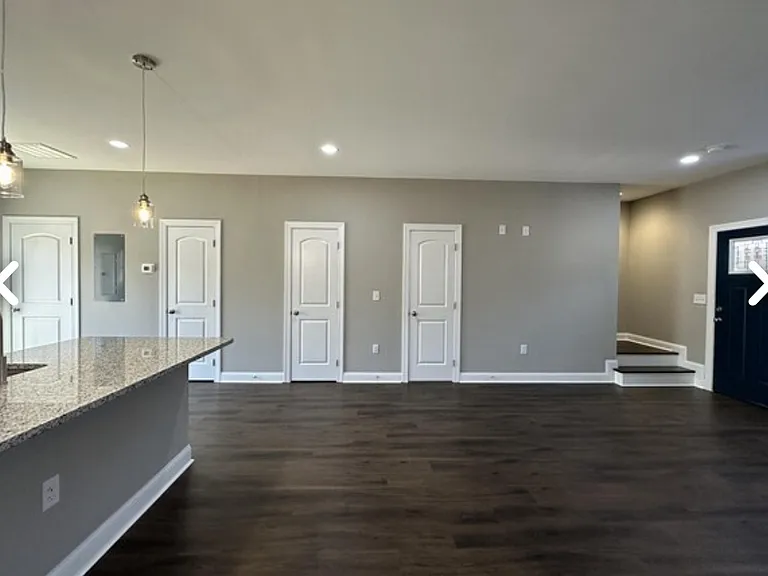 15 Emanuel Rd — Photo 5