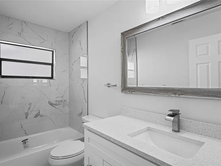8312 Roxboro Dr — Photo 21
