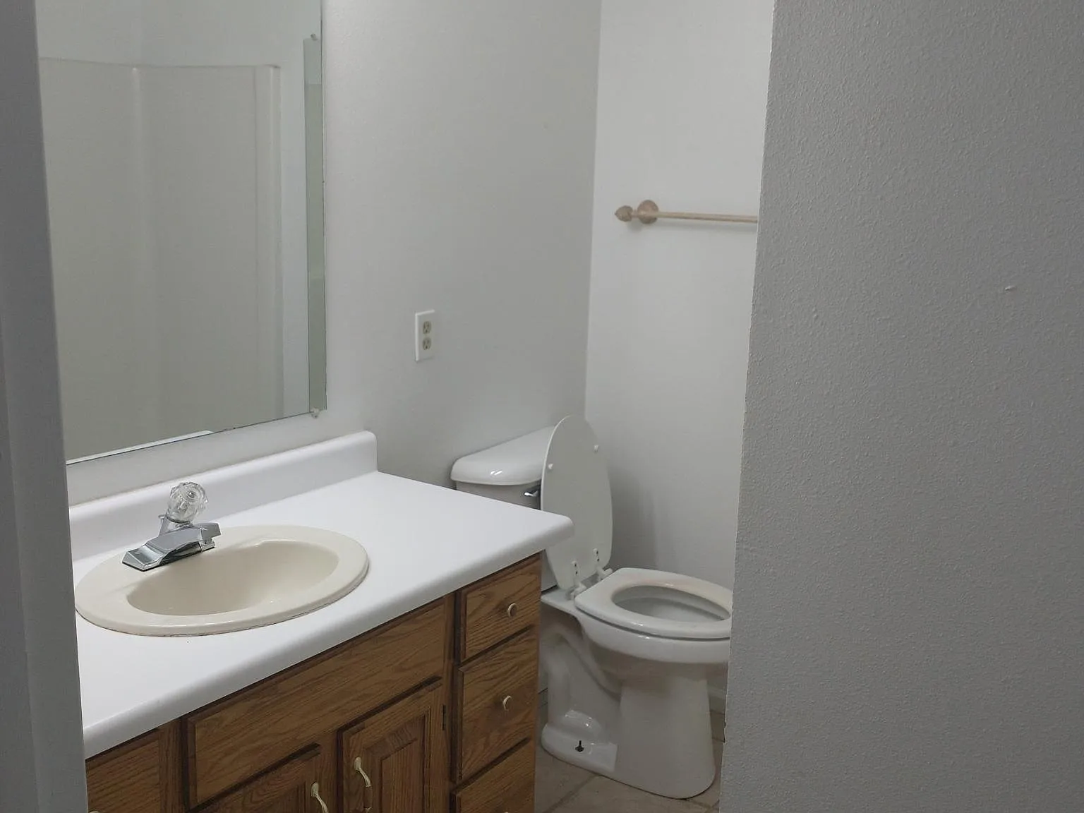 3 bed, 1042 sqft, $2,400 — Photo 4