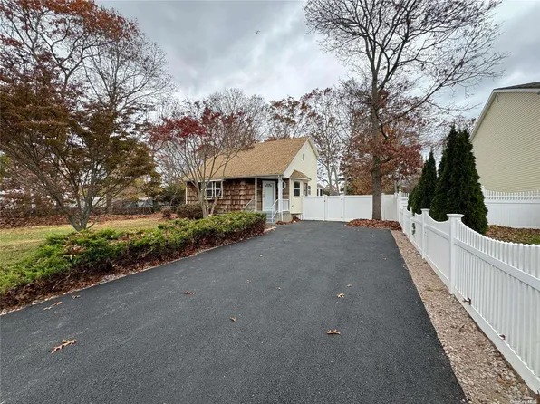 81 Parkwood Drive, Mastic Beach, NY 11951