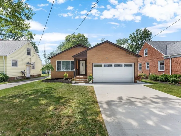 3826 W 210th St, Fairview Park, OH 44126