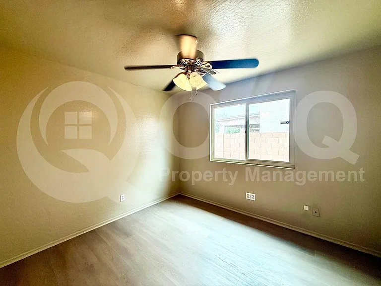 5409 S 15th Way — Photo 13