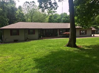 2606 E Fork Dr, Vandalia, IL 62471