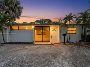 6610 Miami Lakes Dr E, Miami Lakes, FL 33014