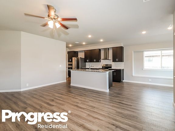 3rd image of 11917 Rustling Oaks Dr