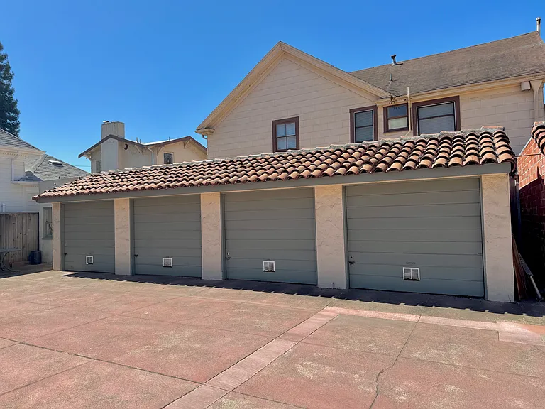 1830 Santa Clara Ave #A — Photo 2