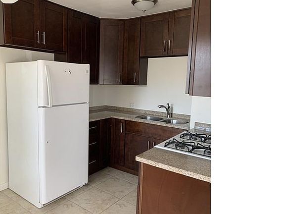 2nd image of 7915 Brimfield Ave APT 2
