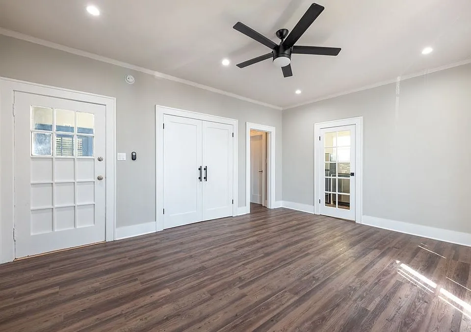 5171 Marathon St #71M101