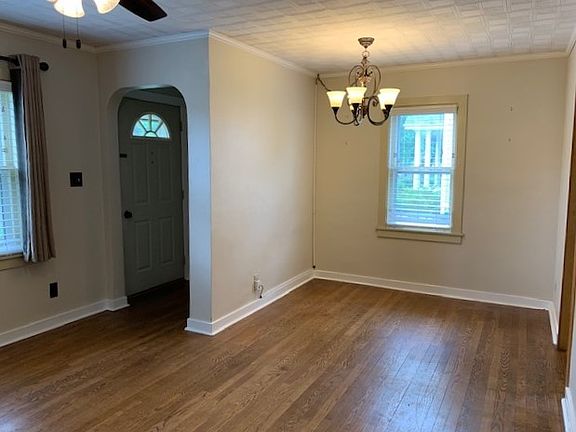4th image of 1234 N Belmont Ave