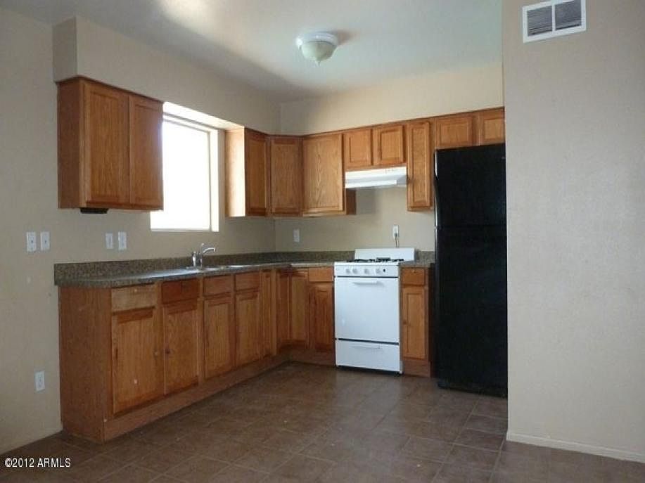 1st image of 20838 E Munoz St