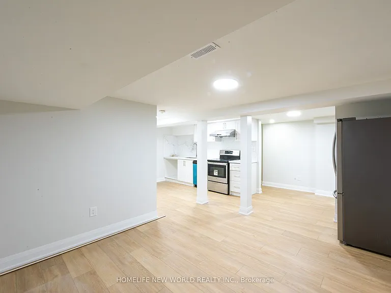 1 Clydesdale Dr #BASEMENT — Photo 10