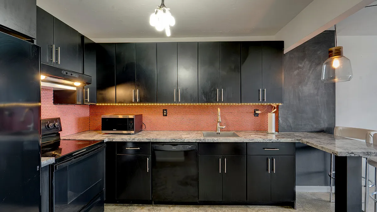 Building Photo - 6900 Bay Dr #4G