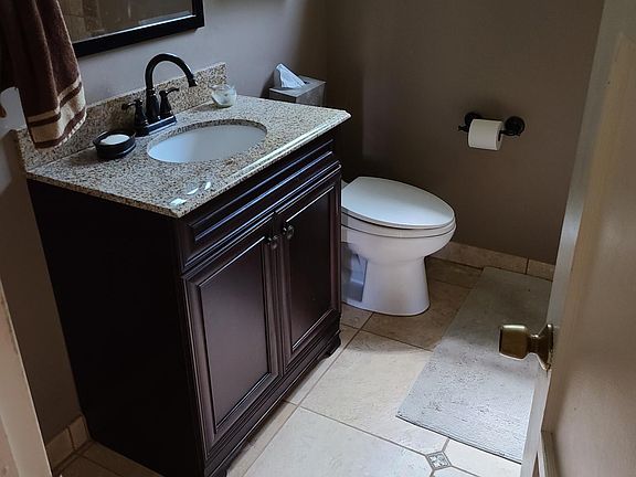 4th image of 4928 Dawes St