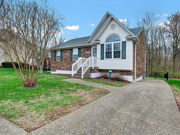 3rd image of 8814 Astrid Ave