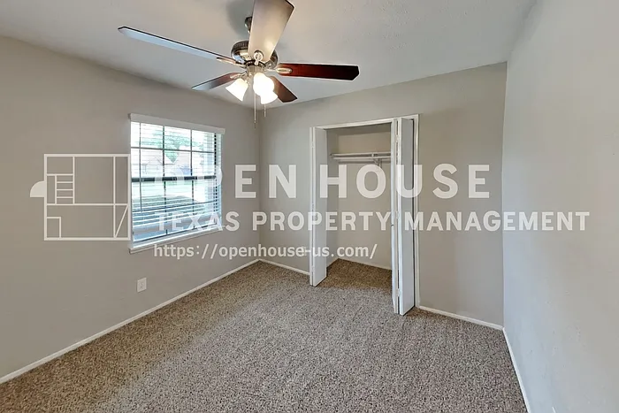 1309 Crestview Dr — Photo 14