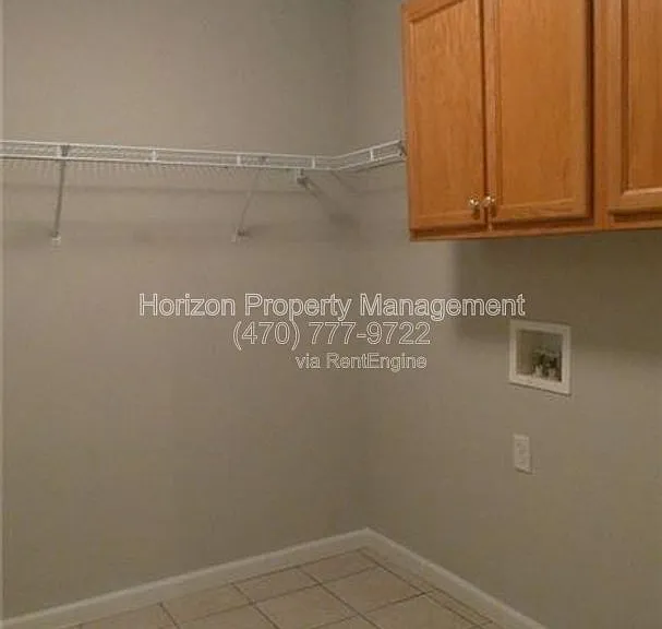 3993 Hidden Hollow Dr — Photo 16