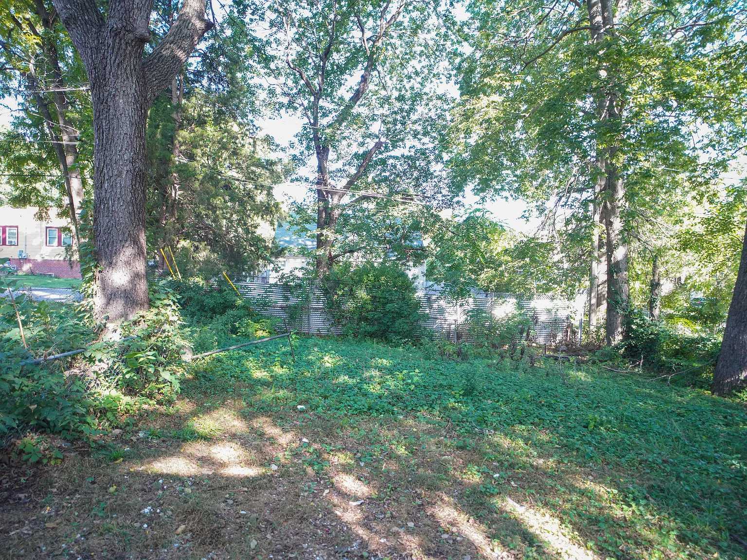 4 bed, 2.5 bath, 1322 sqft, $1,950 — Photo 4