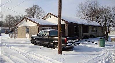 2nd image of 459 W Ellen St
