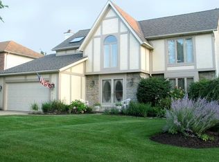 17617 Lexington Ln, Strongsville, OH