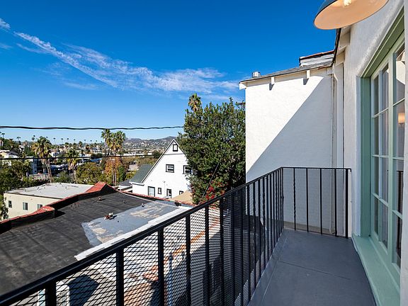 3rd image of 1411 Murray Dr #1411