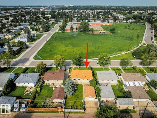 12835 91st St NW, Edmonton, AB T5E 3P4