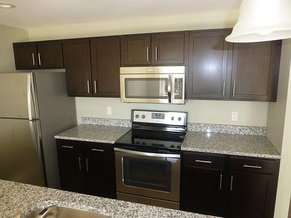 3rd image of 354 Washington St #5