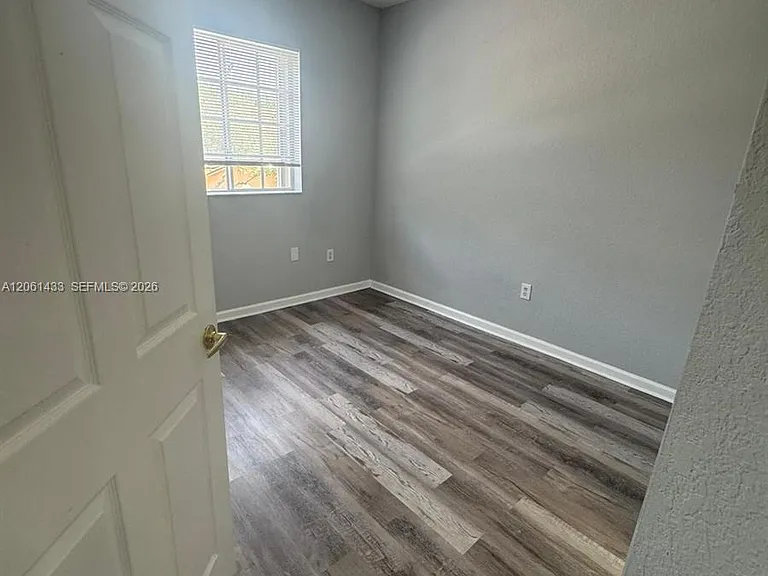 8811 S Isles Cir #8811 — Photo 8