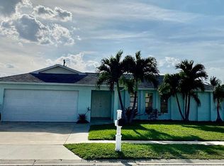 590 Coconut St, Satellite Beach, FL 32937