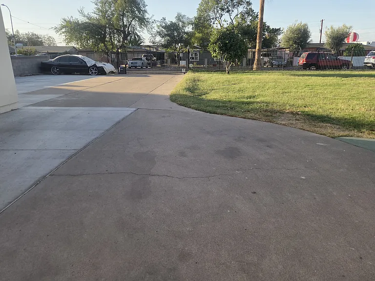 61 E Valencia Dr — Photo 7