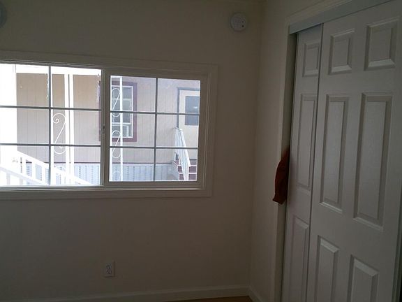4th image of 262 El Bosque Dr